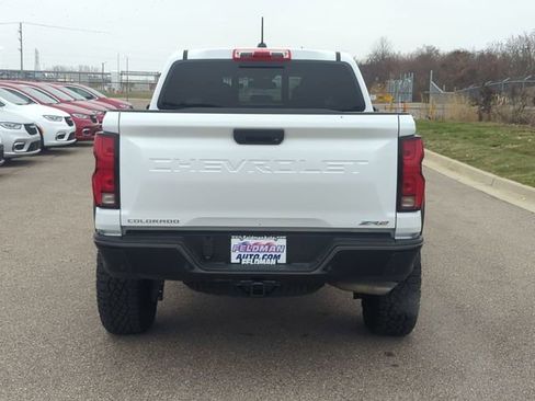 Used 2024 Chevrolet Colorado ZR2 w/ Technology Package image 4