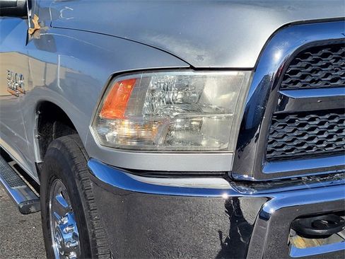 Used 2016 RAM 3500 Tradesman w/ Chrome Appearance Group image 5