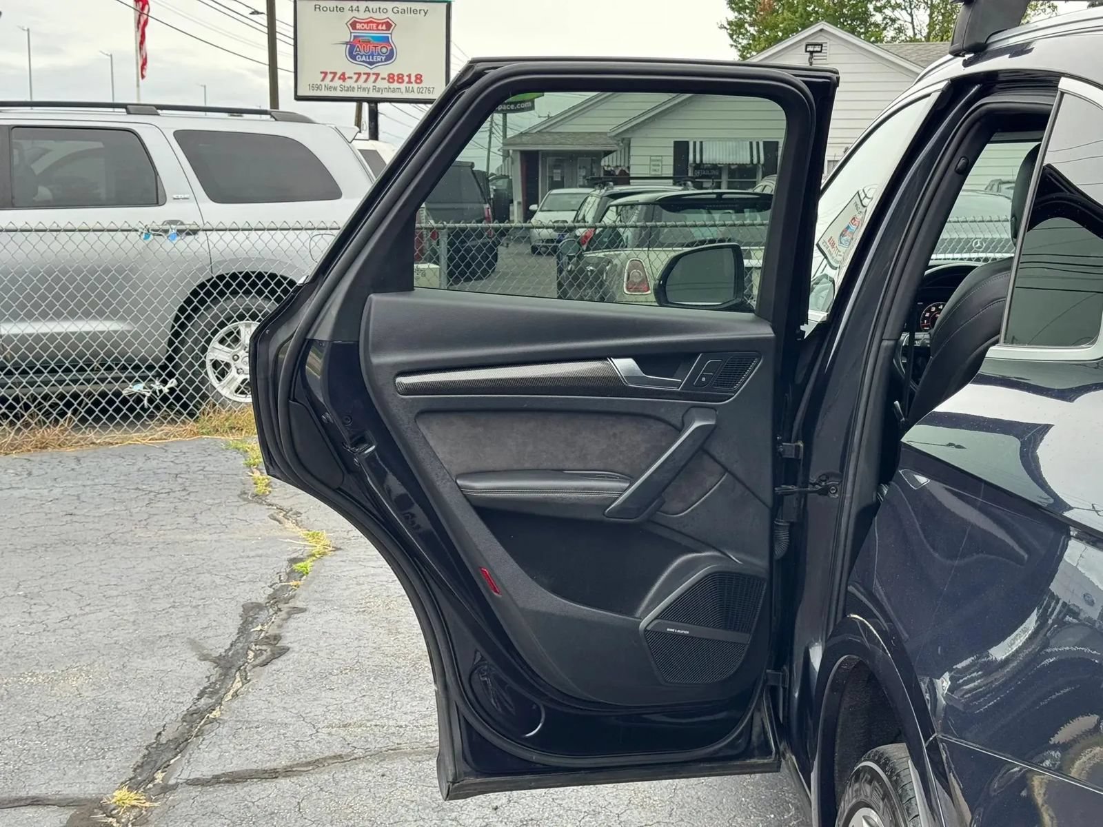 Used 2018 Audi SQ5 Premium Plus w/ Navigation Package AWD/4WD image 15