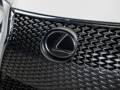 Used 2016 Lexus IS 200t w/ F Sport Package RWD image 11
