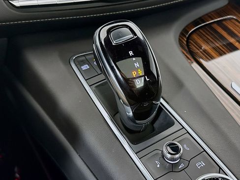 Used 2023 Cadillac Escalade Premium Luxury image 17