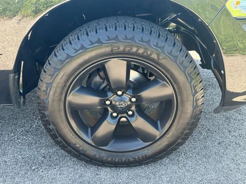 Used 2018 RAM 1500 Express w/ Express Value Package AWD/4WD image 47