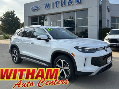 New 2025 Volkswagen Tiguan SE