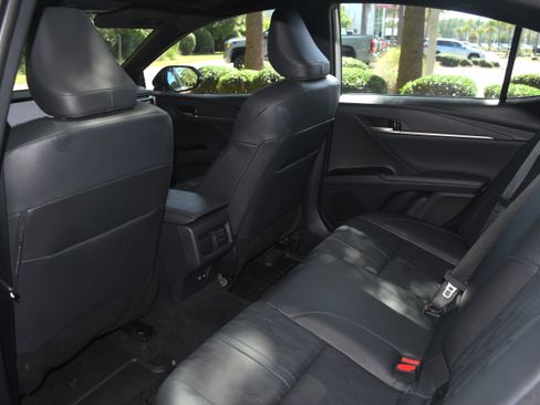 Used 2025 Toyota Camry LE image 16