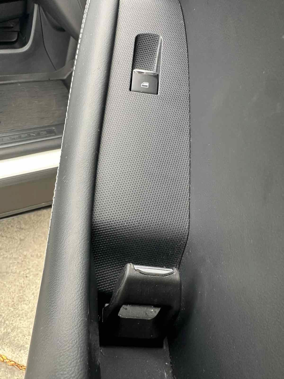 Used 2024 Ford Mustang Mach-E Select w/ Comfort Package Lite RWD image 29