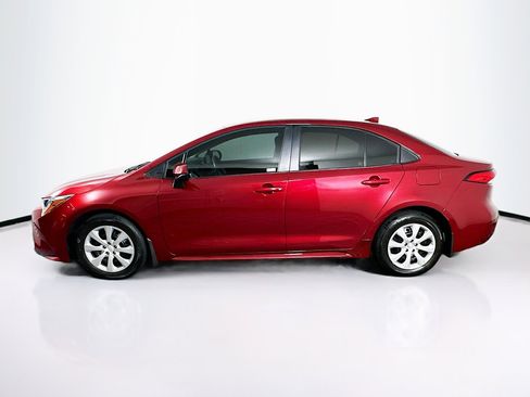 Used 2025 Toyota Corolla LE image 4