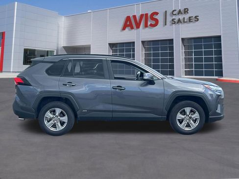 Used 2025 Toyota RAV4 XLE image 5