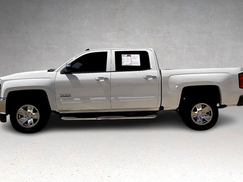 Used 2018 Chevrolet Silverado 1500 LT w/ Texas Edition image 3