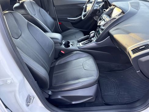 Used 2014 Ford Focus Titanium image 13