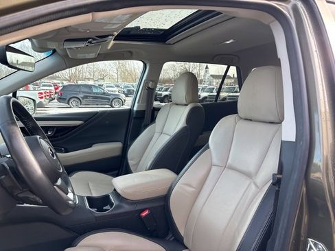 Used 2020 Subaru Outback Limited w/ Popular Package #2 image 4