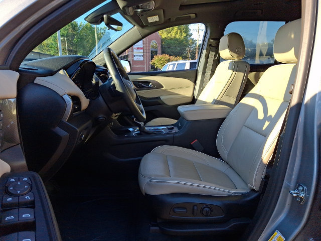 Used 2023 Chevrolet Traverse Premier w/ LPO, Floor Liner Package FWD image 13