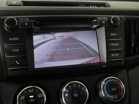 Used 2018 Toyota RAV4 LE w/ All Weather Liner Package AWD/4WD image 17
