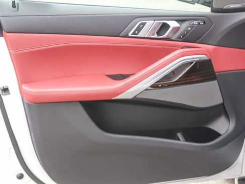 Used 2021 BMW X6 xDrive40i w/ Premium Package image 18