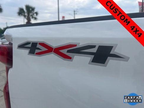 Used 2024 Chevrolet Silverado 2500 Custom w/ Custom Value Package image 11