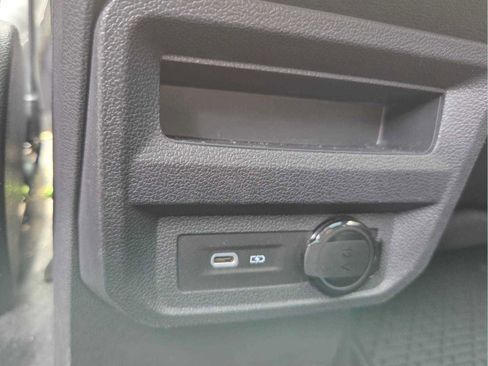 Used 2024 Volkswagen Tiguan SEL R-Line image 12