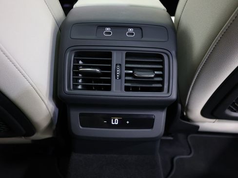 Used 2025 Audi Q5 Premium w/ Convenience Package AWD/4WD image 25