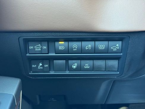 Certified 2026 Toyota Tundra 1794 Edition image 28