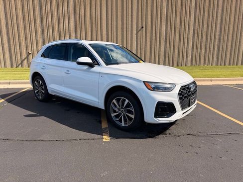 Used 2024 Audi Q5 2.0T Premium Plus AWD/4WD image 9