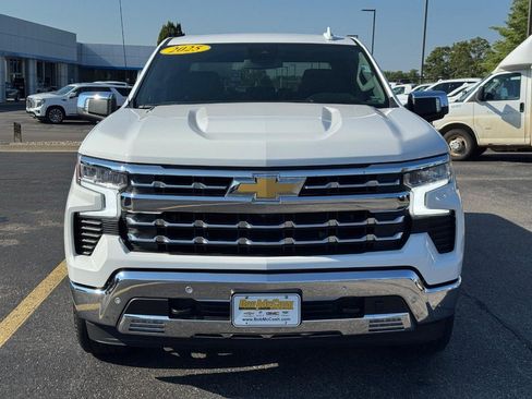 Certified 2025 Chevrolet Silverado 1500 LTZ AWD/4WD image 10