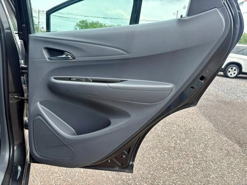 Used 2021 Chevrolet Bolt Premier w/ Infotainment Package FWD image 12