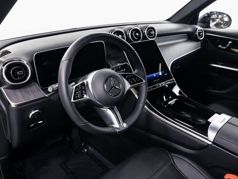 Certified 2026 Mercedes-Benz GLC 300 4MATIC image 8