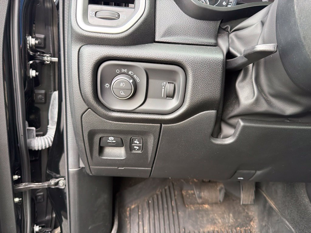 Used 2023 RAM 1500 Big Horn AWD/4WD image 26