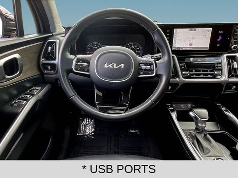 Used 2023 Kia Sorento S w/ Panoramic Sunroof Package AWD/4WD image 8