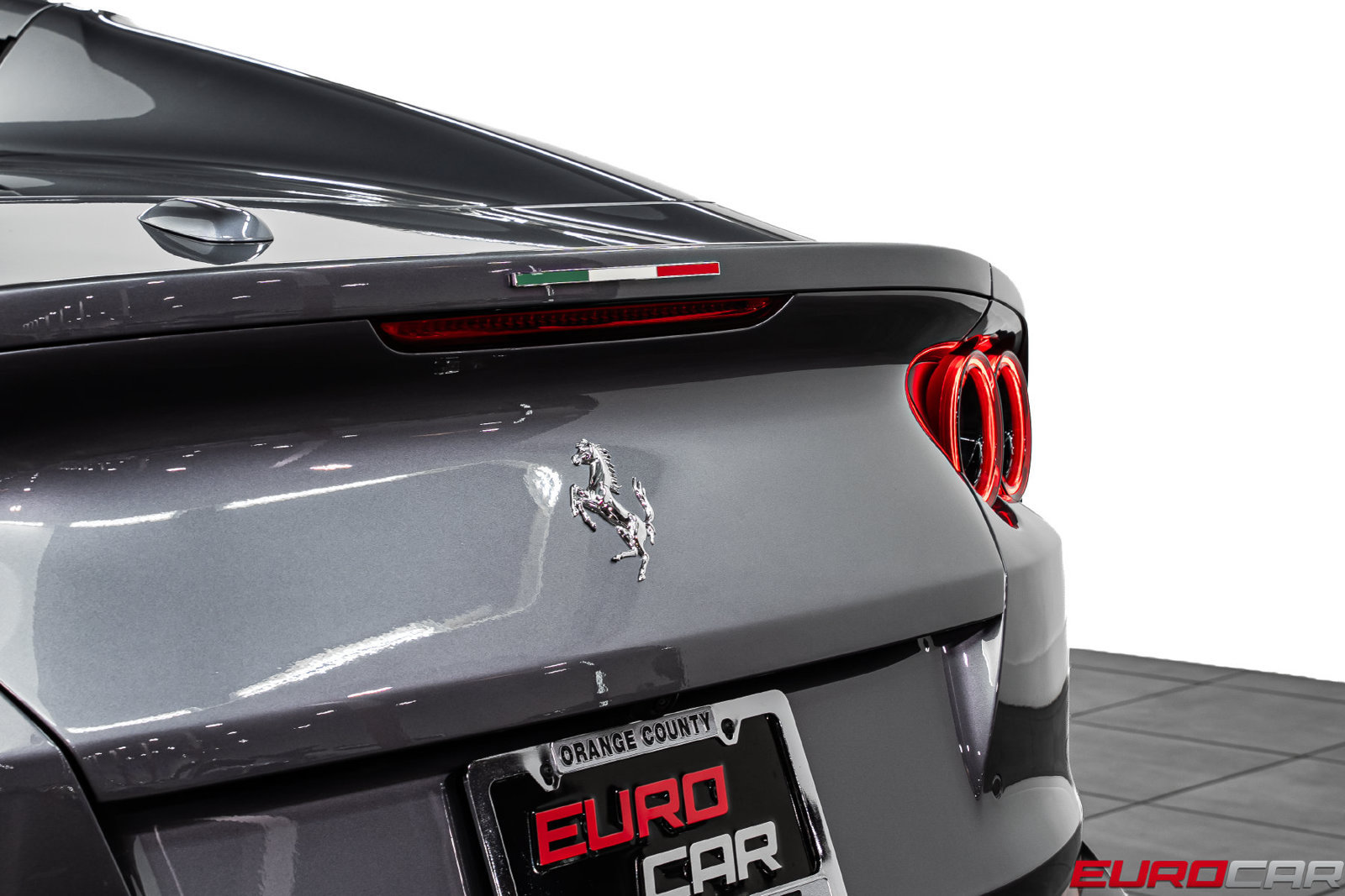 Used 2022 Ferrari 812 GTS RWD image 23