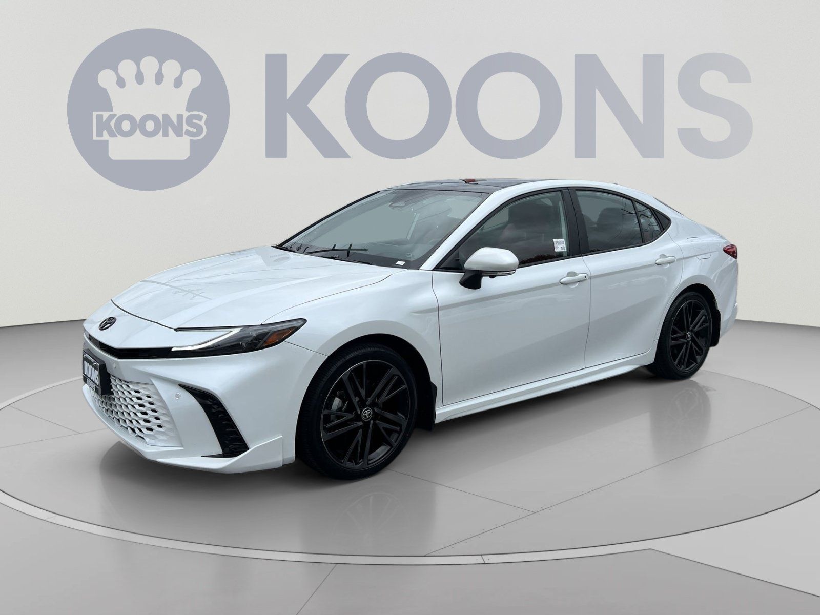 Used 2025 Toyota Camry XSE w/ Premium Plus Package AWD/4WD image 1