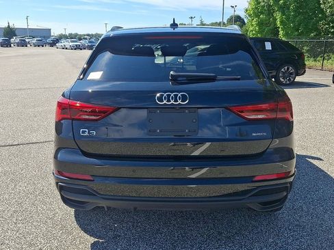 Used 2021 Audi Q3 2.0T Premium Plus w/ Premium Plus Package AWD/4WD image 5