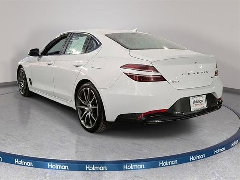 Used 2023 Genesis G70 2.0T image 8