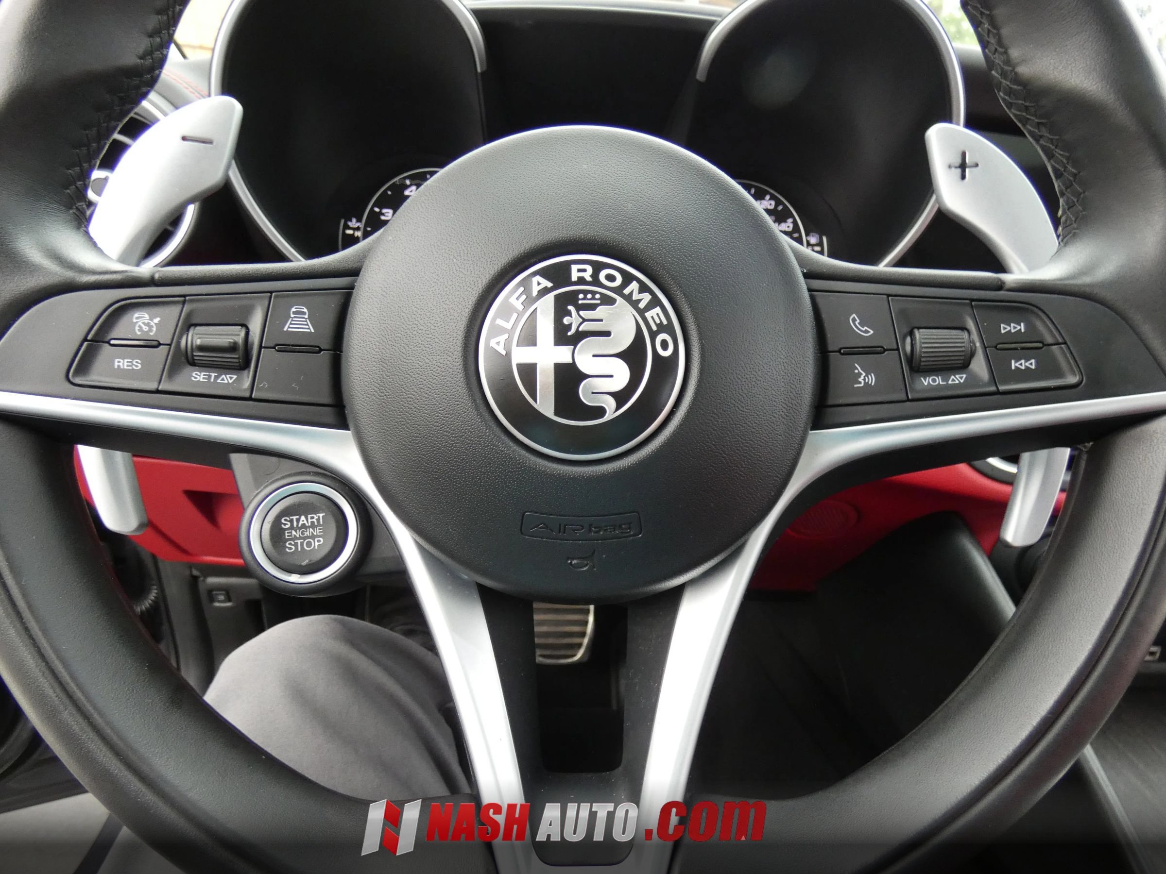 Used 2018 Alfa Romeo Giulia Ti w/ Quick Order Package 22X Lusso AWD/4WD image 71