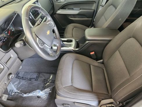 Used 2022 Chevrolet Colorado LT image 12