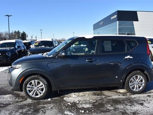 Used 2020 Kia Soul LX image 6