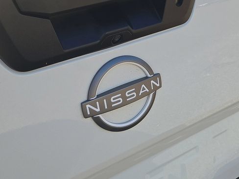 Used 2025 Nissan Frontier S AWD/4WD image 11