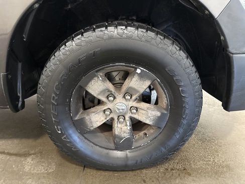 Used 2017 RAM 1500 ST w/ SXT Appearance Group image 27