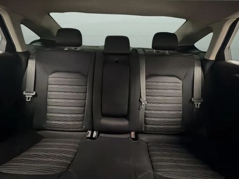 Used 2016 Ford Fusion SE FWD image 17