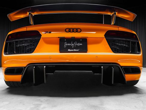 Used 2017 Audi R8 V10 plus AWD/4WD image 32