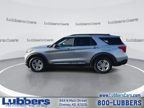 Used 2023 Ford Explorer XLT w/ Equipment Group 202A image 5