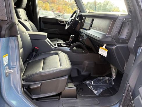 New 2025 Ford Bronco Badlands image 16