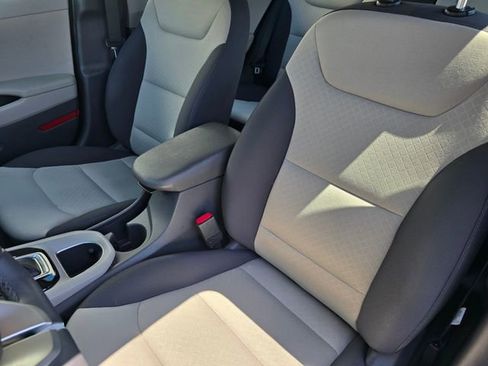 Used 2019 Hyundai Ioniq SEL FWD image 23