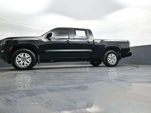 Used 2024 Nissan Frontier SV image 37