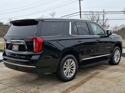 Used 2021 GMC Yukon SLT w/ SLT Premium Package image 6
