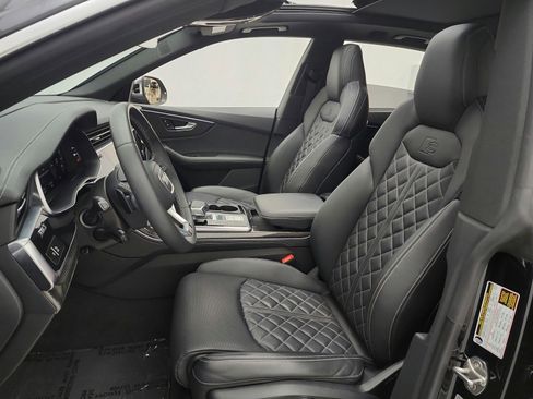 Used 2023 Audi SQ8 Prestige AWD/4WD image 10