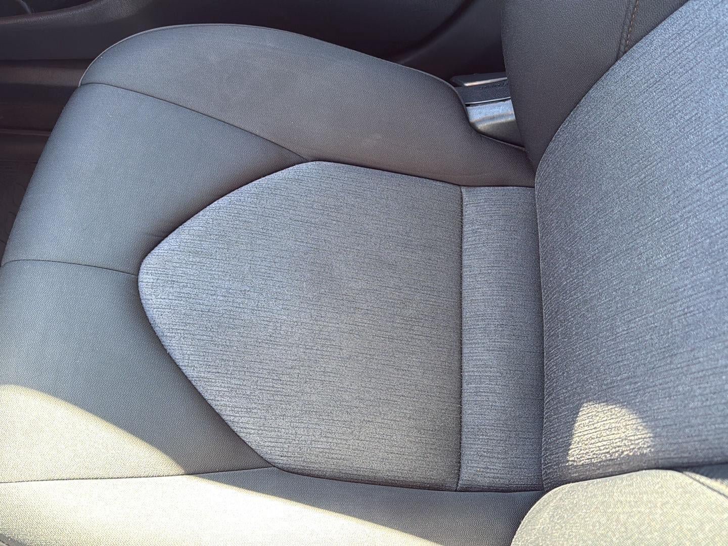 Used 2020 Toyota Camry LE FWD image 19