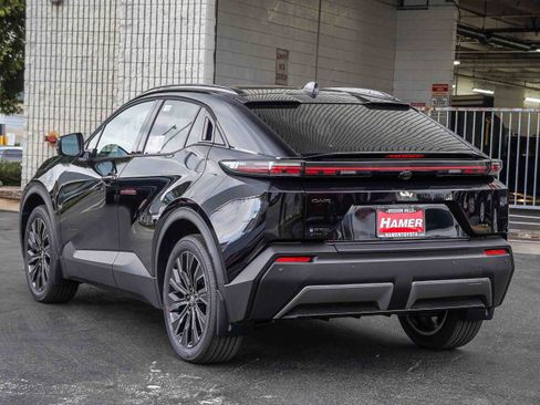 New 2026 Toyota C-HR AWD/4WD image 5