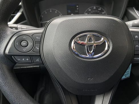 Used 2023 Toyota Corolla LE FWD image 11