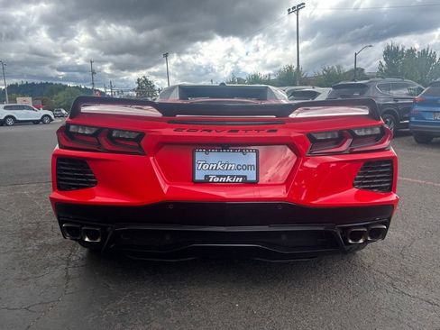 Used 2022 Chevrolet Corvette Stingray Convertible w/ Z51 Performance Package RWD image 7