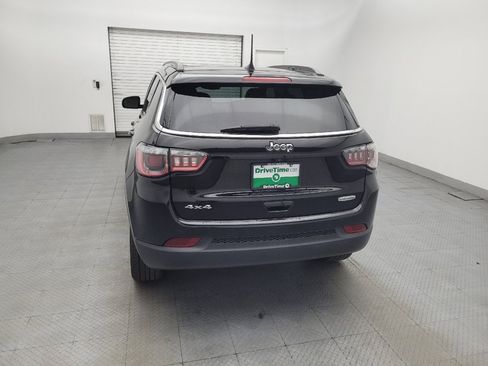 Used 2018 Jeep Compass Latitude w/ Popular Equipment Group AWD/4WD image 6