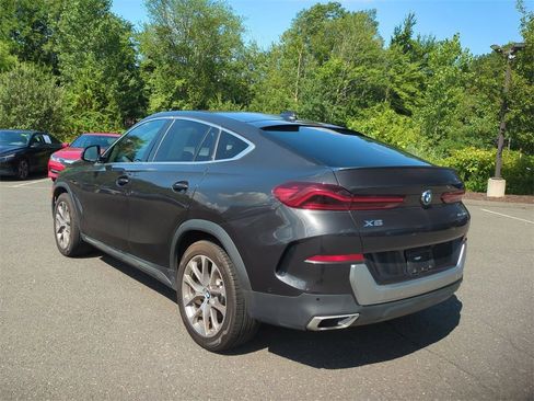 Used 2022 BMW X6 xDrive40i w/ Premium Package image 5